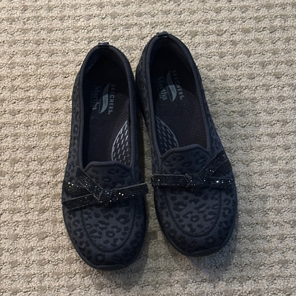 Sketchers Arch Fit Martha Stewart shoes (like new) size 7